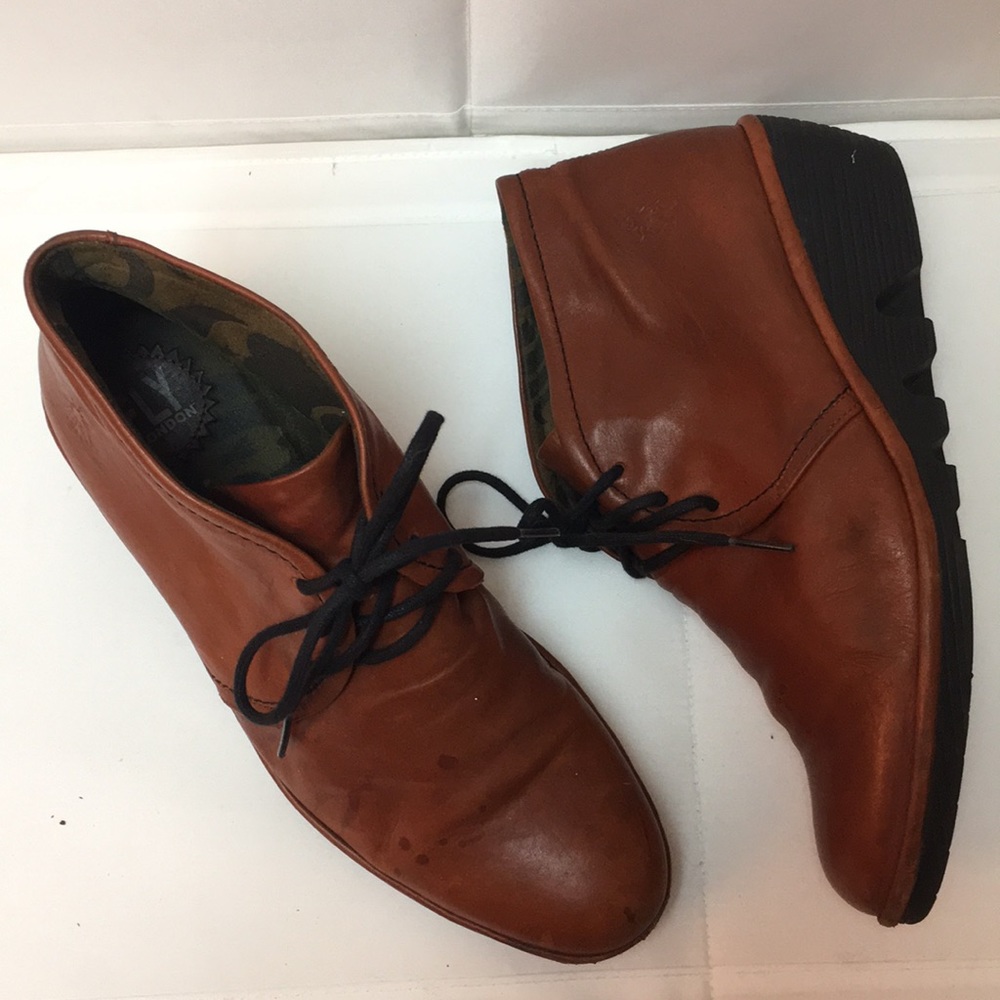 Fly London tie up Boots